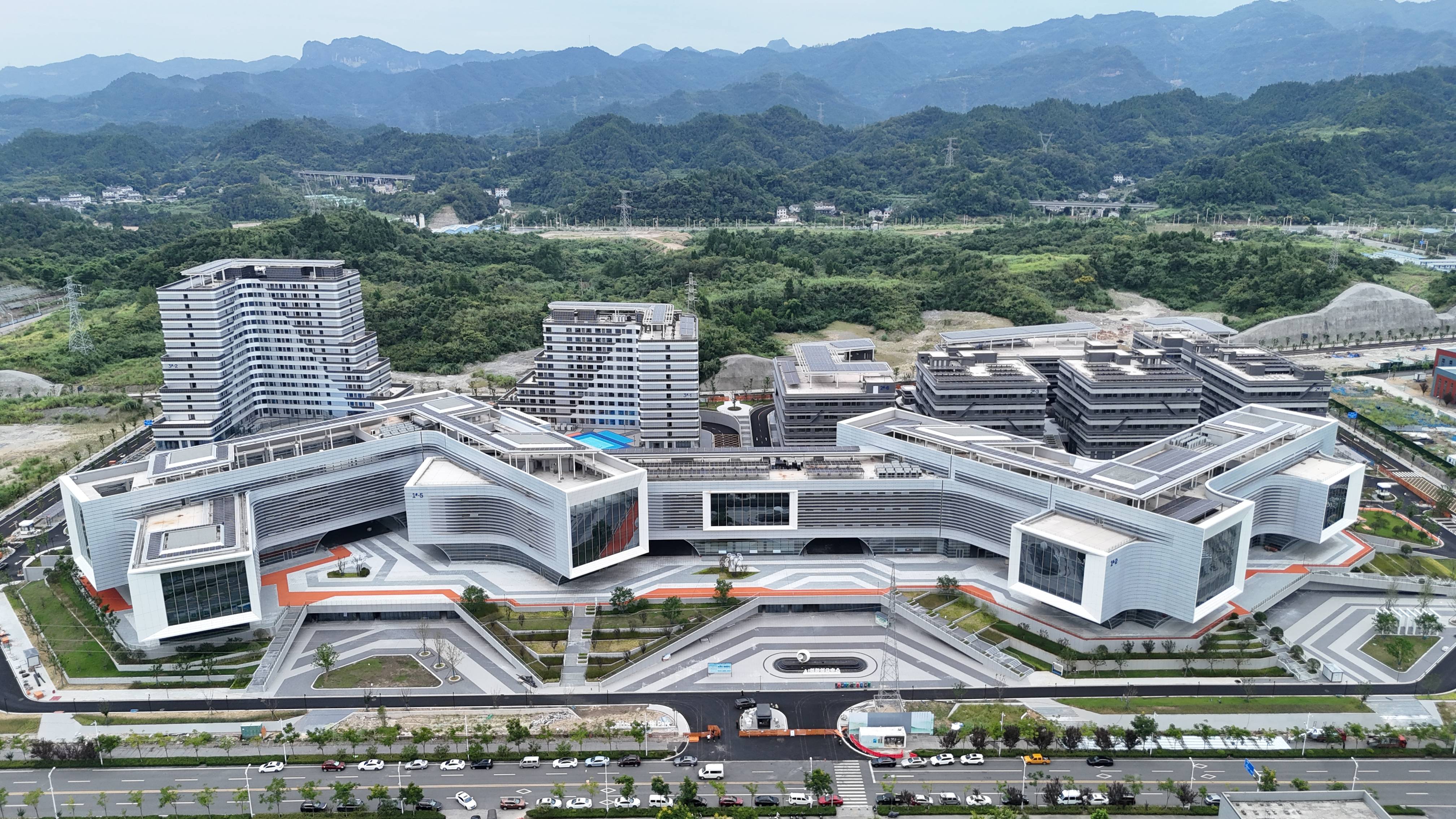 中国化学工程十六化建北斗产业园项目通过竣工验收