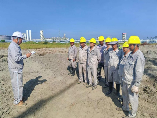 中国化学工程土木公司承接恒逸（文莱）PMB石油化工项目二期地基检测工程近日完成阶段性检测任务