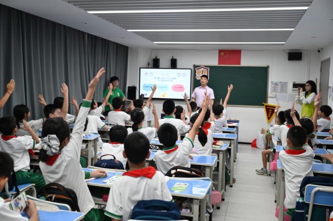 金融宣讲进校园,为少年成长筑牢金融安全屏障