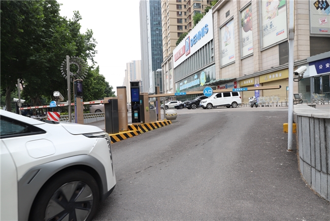 预算有限怎么改车场?捷顺的“分档花钱”秘籍,省心又省钱