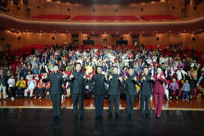 家门口听高品质相声！“庆国庆·迎馆庆”惠民相声专场点亮国庆假期