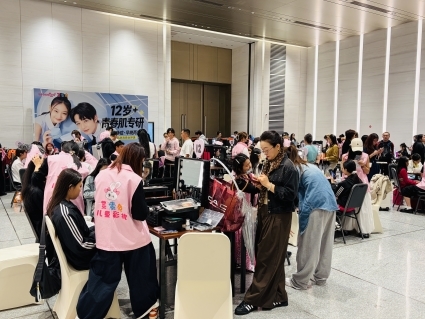 国庆赛场绽放童真光彩！莱索兔圆满护航CCAC上海国赛近2000人次童模妆造
