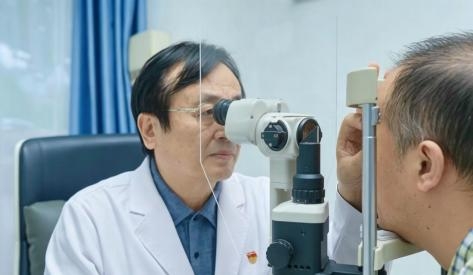 看眼病哪家医院好？武汉在眼科领域非常出名的几位医生，排名不分先后