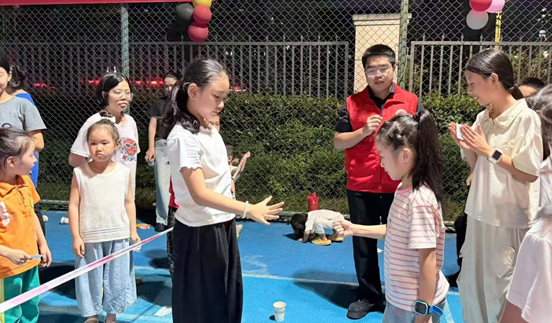 重庆奉节：从校内到校外，“小心柑”点亮多彩假期